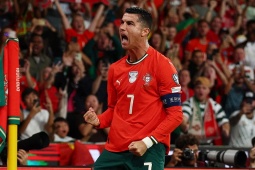Ronaldo phi thường tuổi 40: Khi nào sẽ đạt cột mốc 1.000 bàn thắng?