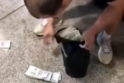 Tin tức trong ngày - Công an xác minh vụ tranh giành các túi tiền tại khu chung cư cao cấp ở Hà Nội