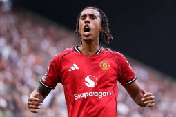 Bóng đá - Sao trẻ MU Yoro được đề cử "Cậu bé vàng", cạnh tranh với tài năng Real - Barcelona