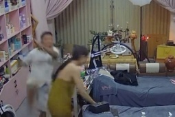 An ninh - Xã hội - Đánh vợ cũ và con trai dã man, người đàn ông ở Gia Lai đối mặt chế tài nào?