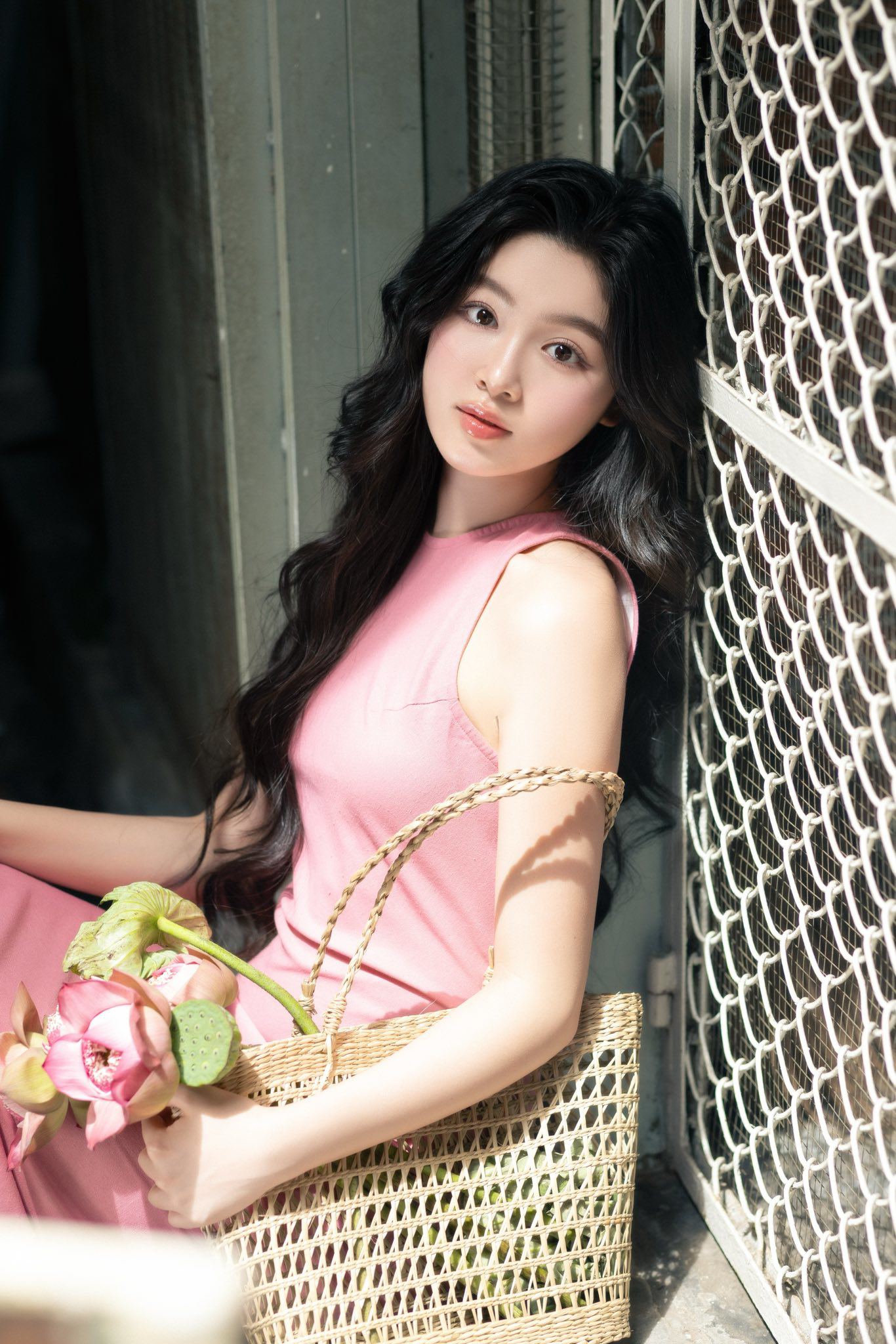 Lọ Lem “lột xác” ngoạn mục trong bộ ảnh mới, ai xem cũng phải xuýt xoa - 5