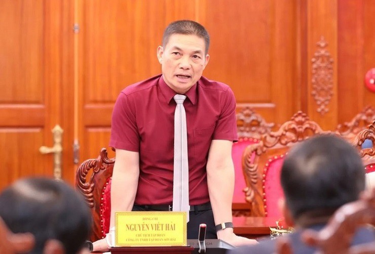 Ông Nguyễn Viết Hải - Chủ tịch Tập đoàn Sơn Hải là&nbsp;bố của chú rể Nguyễn Viết Vương, sở hữu tập đoàn xây dựng tỷ USD.