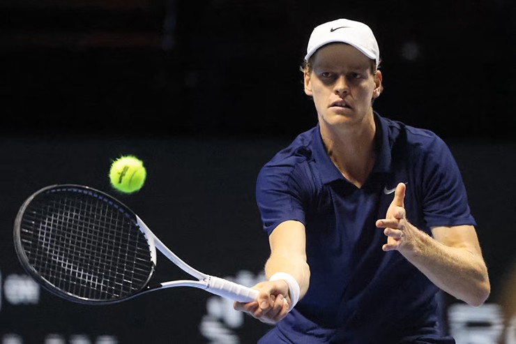 Chất lượng mặt sân cũng là thử thách với các tay vợt tại giải đấu biểu diễn Six Kings Slam