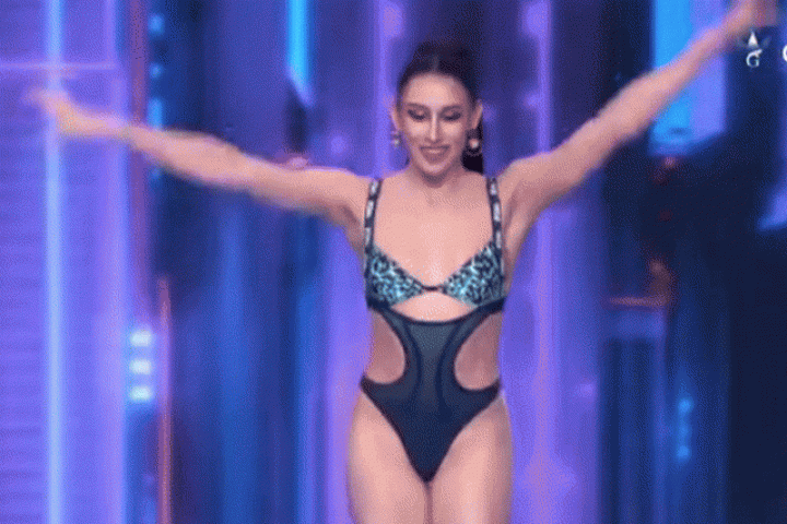 Người đẹp Nhật Bản nhào lộn khi trình diễn áo tắm ở bán kết Miss Grand International