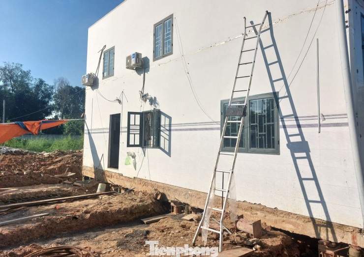 'Thần đèn' đưa căn nhà xây nhầm trên đất người khác về đúng vị trí - 2