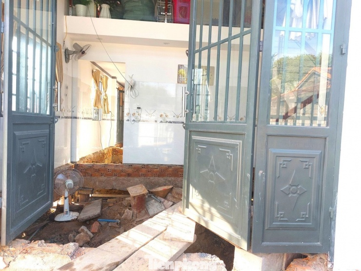 'Thần đèn' đưa căn nhà xây nhầm trên đất người khác về đúng vị trí - 9