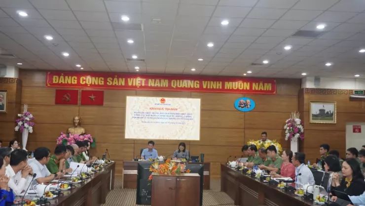 Toàn cảnh toạ đàm chiều nay. Ảnh: NQ