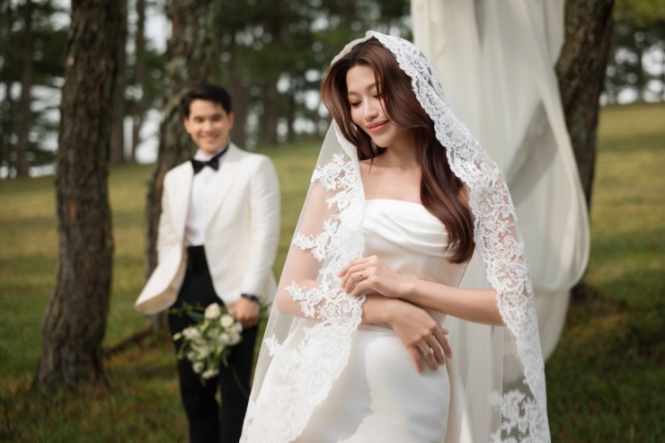 Á hậu Quỳnh Châu và chồng hôn say đắm trong ảnh cưới - 5