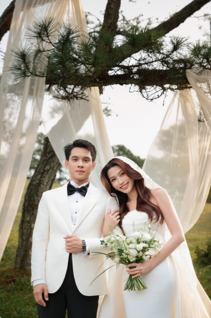 Á hậu Quỳnh Châu và chồng hôn say đắm trong ảnh cưới - 8