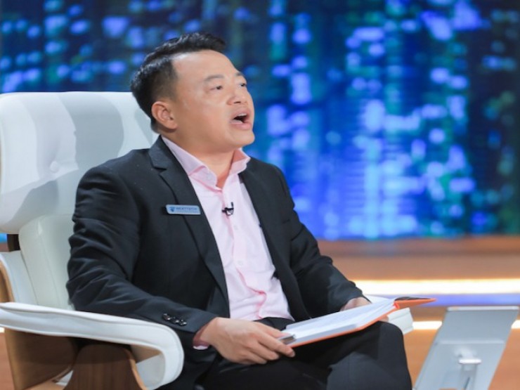 Chuyện chưa kể về một buổi ghi hình Shark Tank, có Shark Bình "thổi gió đông"
