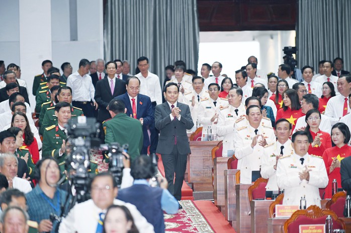Ông Trần Lưu Quang, Bí thư Trung ương Đảng, Bí thư Thành ủy TP HCM, tham dự và chỉ đạo đại hội