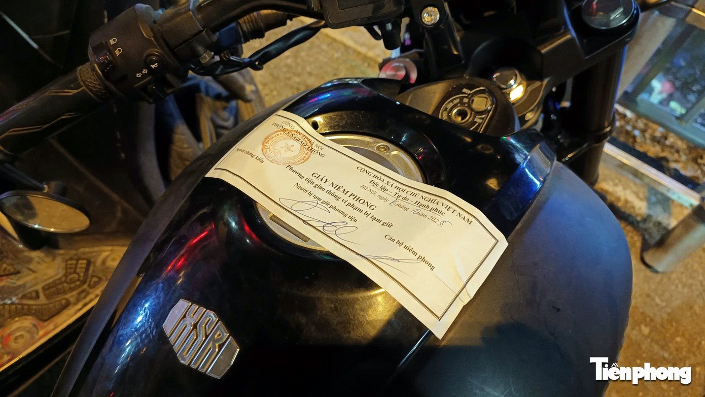 Nhiều phương tiện bị tạm giữ.