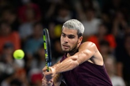 Thể thao - Video tennis Alcaraz - Fritz: Chiến thắng chóng vánh (Six Kings Slam)
