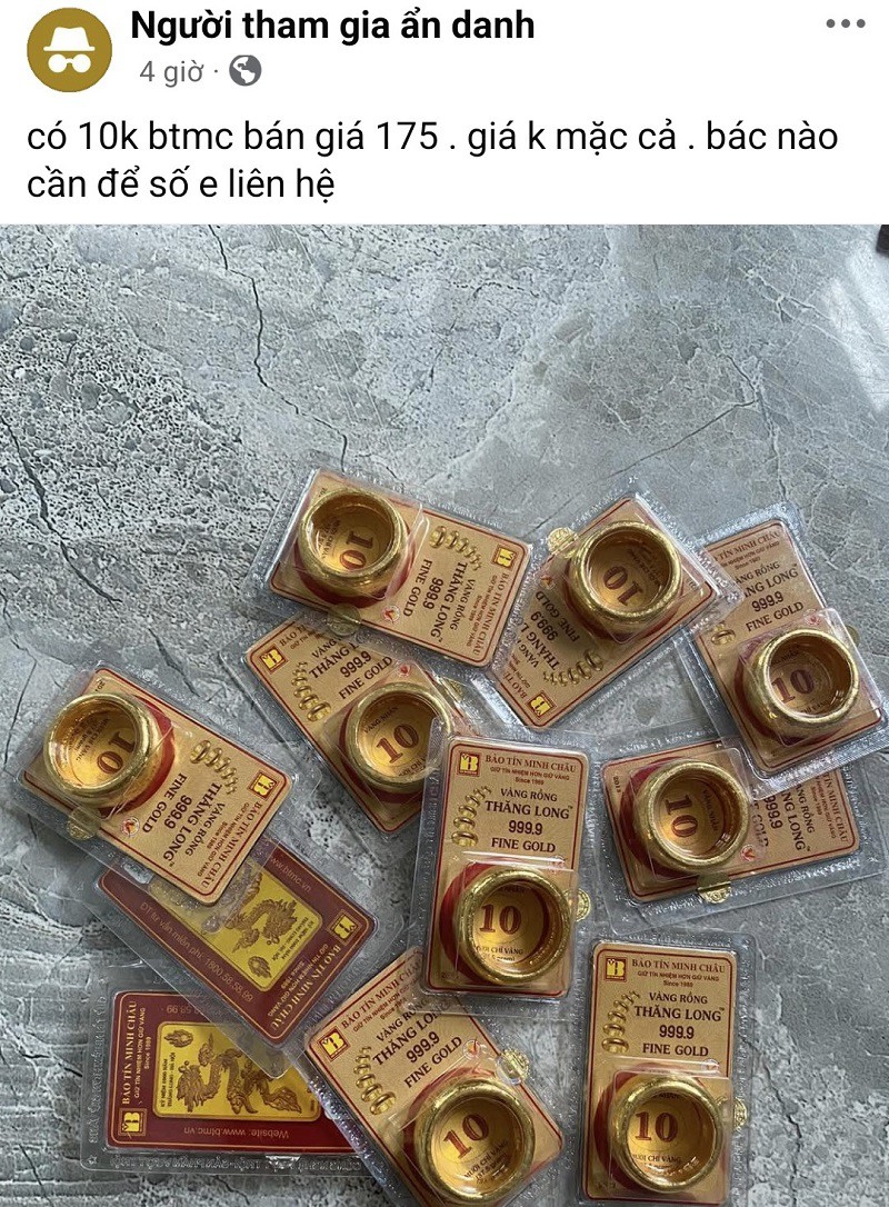 Hàng loạt bài viết rao bán vàng trên chợ online với giá chênh lệch từ 15-30 triệu đồng/lượng so với giá niêm yết. (Ảnh chụp màn hình) Hàng loạt bài viết rao bán vàng trên chợ online với giá chênh lệch từ 15-30 triệu đồng/lượng so với giá niêm yết. (Ảnh chụp màn hình)
