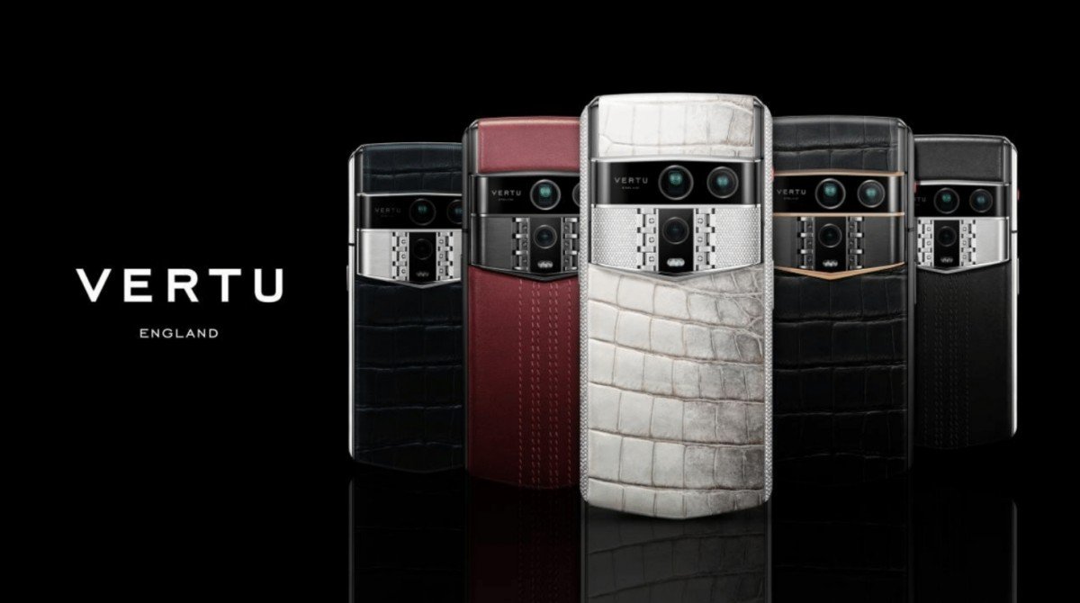 4 phiên bản của dòng điện thoại Vertu Agent Q.