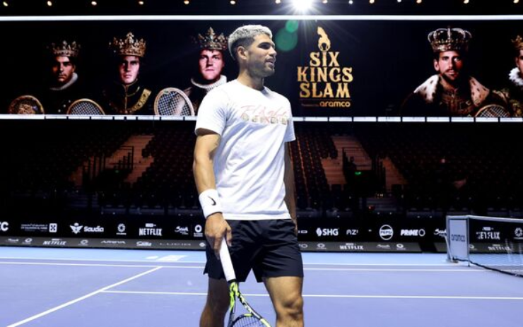 Thay vì phàn nàn lịch đấu "dày đặc", Alcaraz cảm thấy vui vì Six Kings Slam thi đấu ít ngày, lại tổ chức hoành tráng