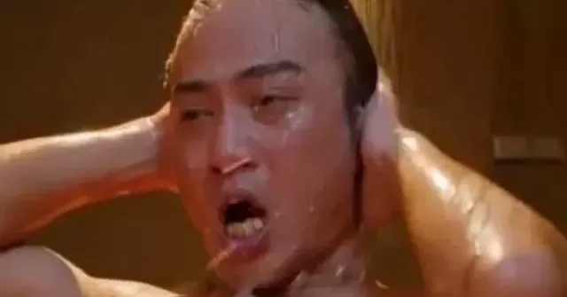 Cảnh tắm của Doãn Quốc Đam trở thành trò cười
