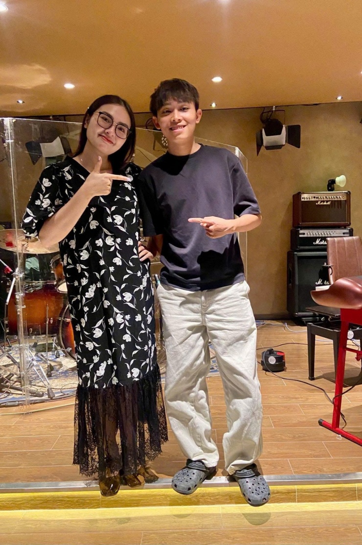 Ca sĩ Hồ Văn Cường và Thiện Nhân hé lộ dự án hợp tác chung. 