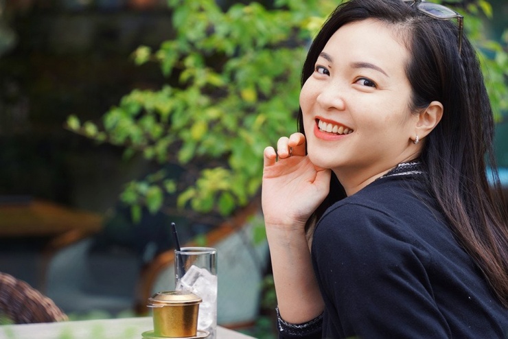 Vẻ trẻ trung của nữ BTV miền Nam từng dẫn bản tin Thời sự 19h.