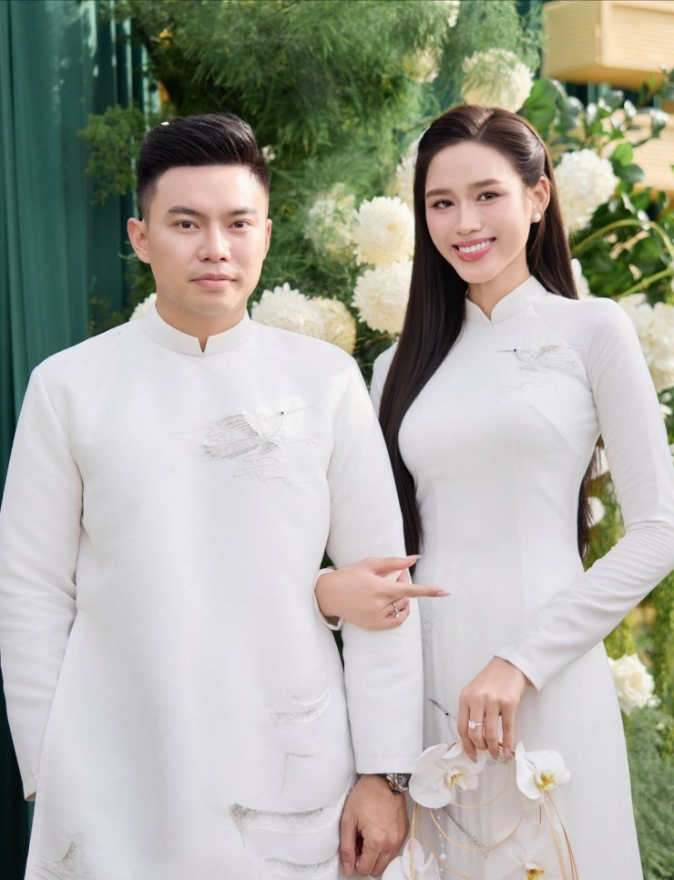 Đám cưới Đỗ Thị Hà tổ chức bên bờ sông Nhật Lệ, rạp cưới mái vòm - 3