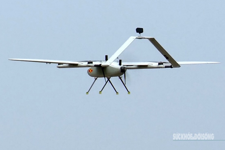 UAV RAV-80 bay trên bầu trời thao trường – “mắt thần” quan sát mọi mục tiêu từ trên cao.