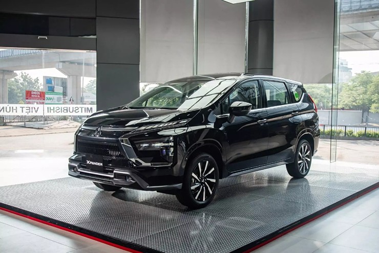Bán chạy nhưng&nbsp;Mitsubishi Xpander cũng giảm giá mạnh.