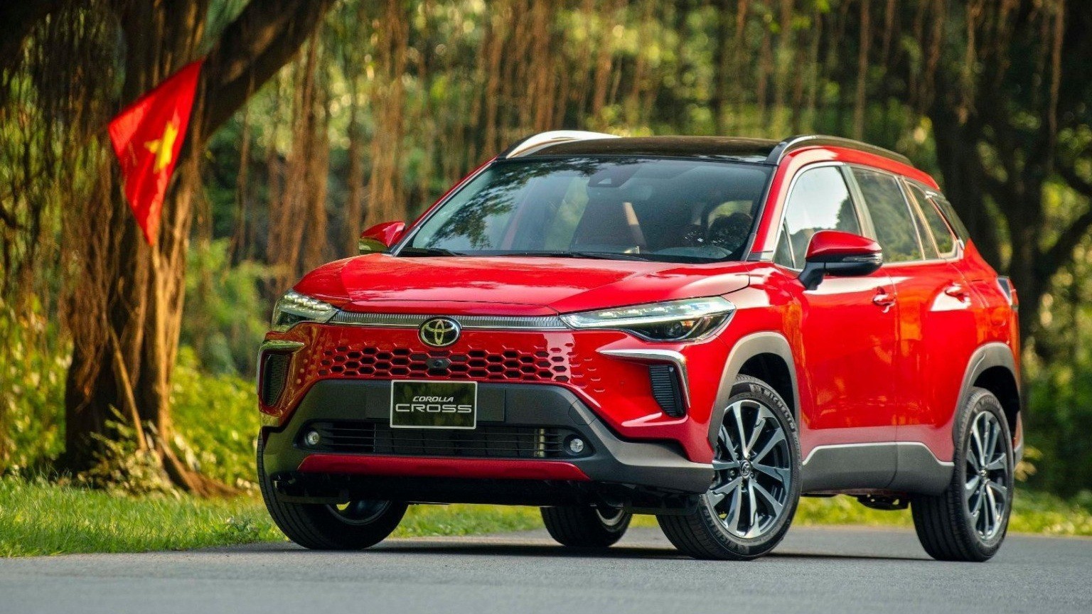Toyota Corolla Cross: Thiết kế sang trọng và tiết kiệm nhiên liệu cho người trẻ - 4