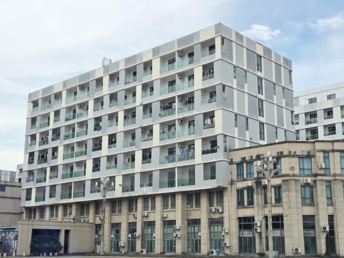 Một tòa nhà nghi là trung tâm lừa đảo ở Sihanoukville, Campuchia ngày 14/10. Ảnh: Yonhap