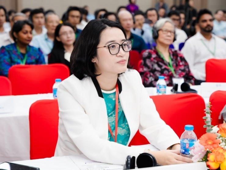 Bỏ bữa, ăn vội, ăn khuya – “combo” phá hủy dạ dày người trẻ