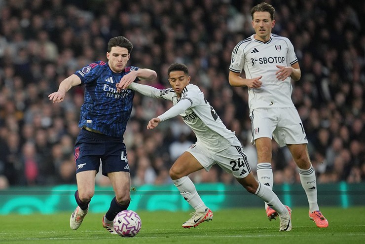 Trực tiếp bóng đá Fulham - Arsenal: Cứu thua ngoạn mục (Ngoại hạng Anh) (Hết giờ) - 1