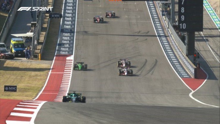 Các tay đua không thể hoàn thành vòng cuối của SQ1