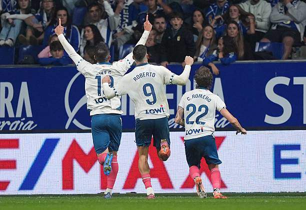 Espanyol khai thông thế bế tắc với bàn thắng của Kike Garcia (trái)