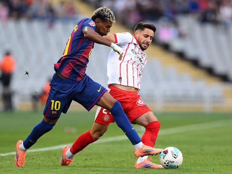 Video bóng đá Barcelona - Girona: Trung vệ dự bị đóng vai anh hùng phút 90+3 (La Liga)