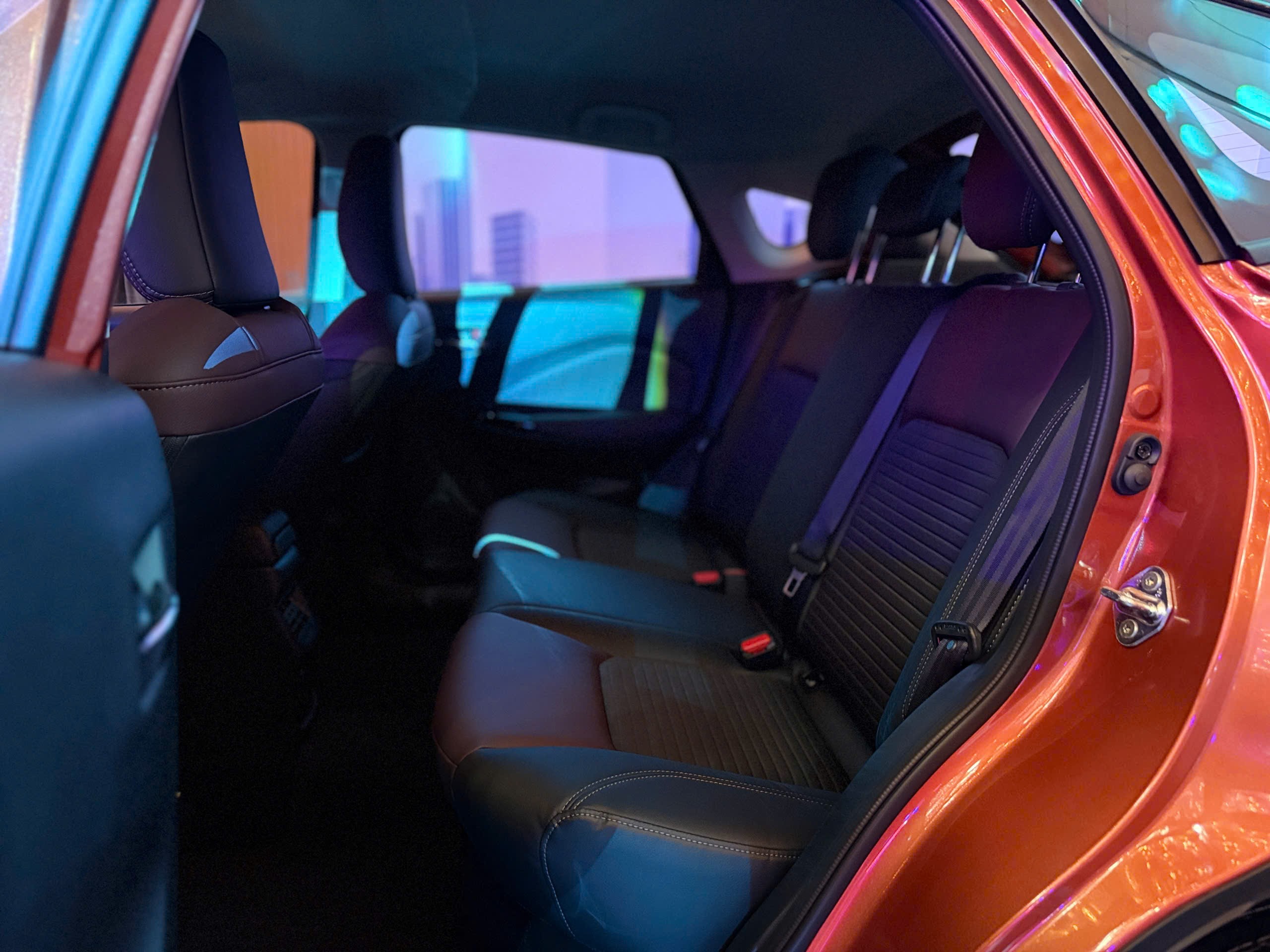 Suzuki Fronx ra mắt thị trường Việt, giá bán từ 520 triệu đồng - 11