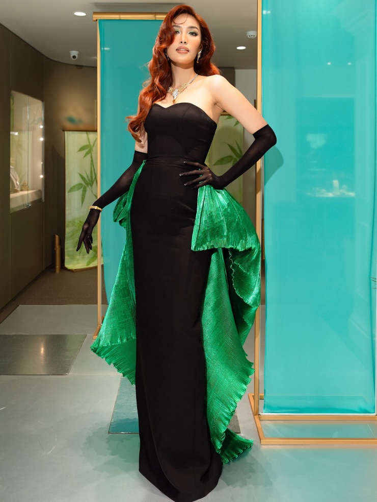 Á hậu Quỳnh Anh đi sự kiện cùng 'bạn trai tin đồn' - 4