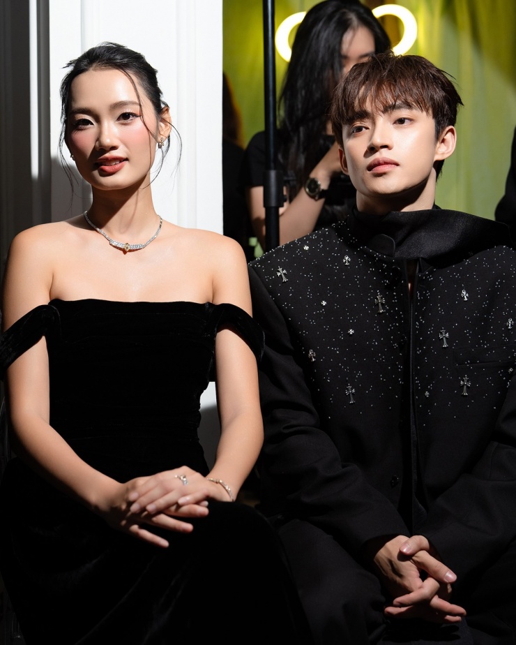  Quỳnh Anh sánh đôi Neyun ở sự kiện tối 18/10