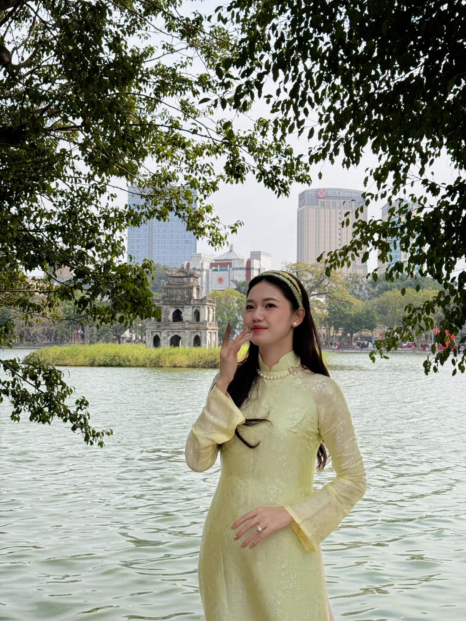 Nhan sắc ngày càng thăng hạng của Á hậu Thanh Tú.