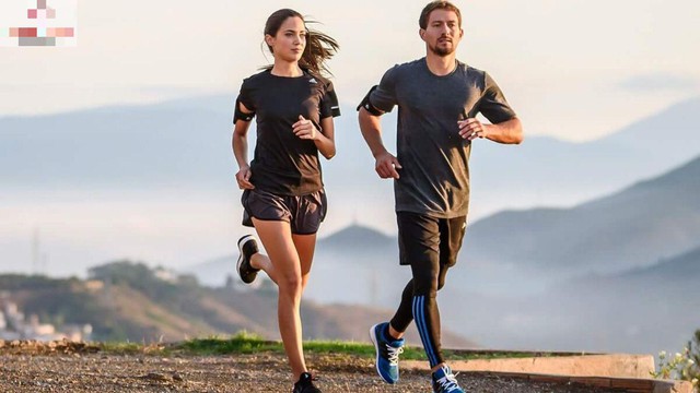 Tập thể dục giúp cơ thể duy trì trạng thái trẻ trung. Ảnh minh họa