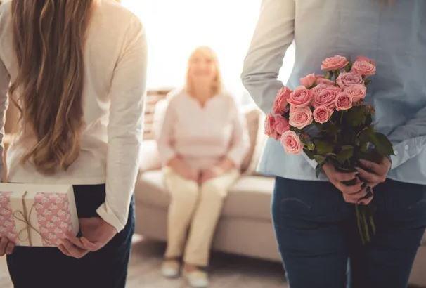 Lời chúc ngày 20/10 hay, ý nghĩa dành cho mẹ, vợ, người yêu - 1