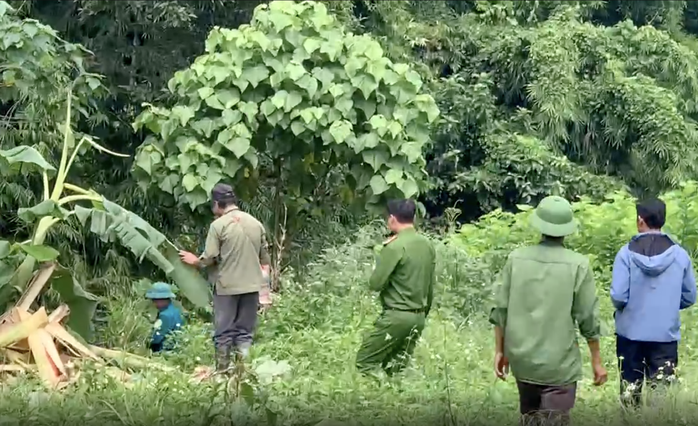 Cơ quan chức năng vào khu vực phát hiện ông T. tử vong.