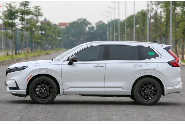 Mẫu xe nào đang dẫn đầu phân khúc SUV hạng C tại Việt Nam - 1