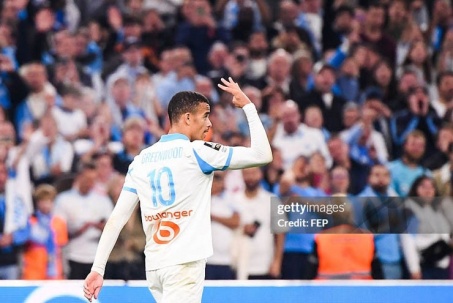 Ngất ngây Greenwood ghi 4 bàn 1 trận, Marseille hất cẳng PSG chiếm đỉnh bảng Ligue 1