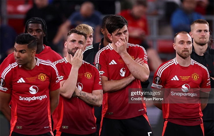 Paul Scholes cho ràng Shaw, Maguire, Casemiro không còn đủ thể lực để thi đấu ở đẳng cấp NHA