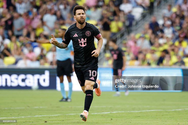 Messi tỏa sáng với hat-trick và 1 kiến tạo