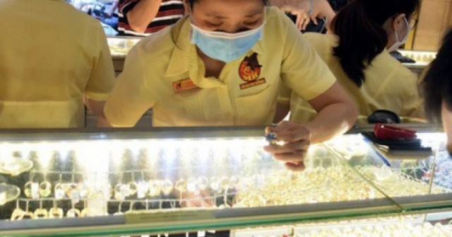 Giá vàng hôm nay 19-10: Lao dốc cuối tuần, vẫn ...
