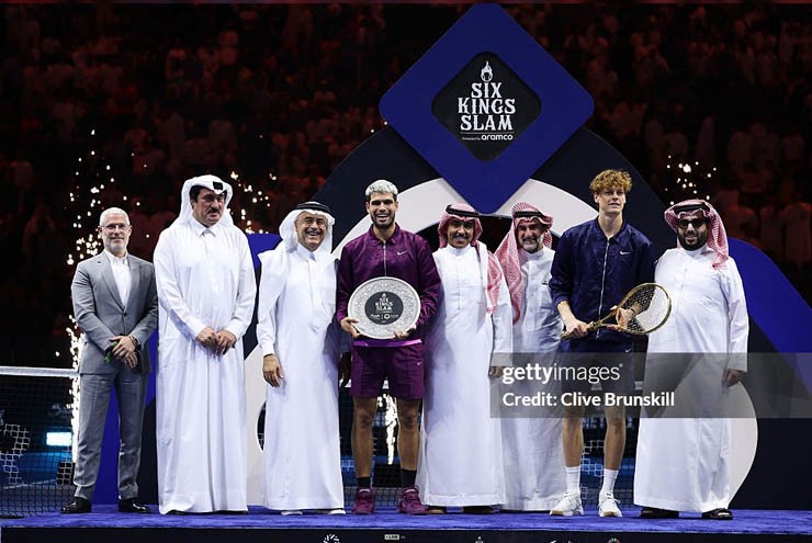 Alcaraz chung vui với Sinner