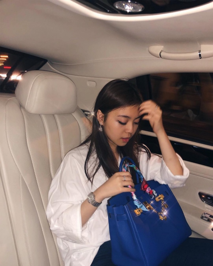 Em dâu thiếu gia Phan Thành 'mỗi ngày một túi xa xỉ' - 2