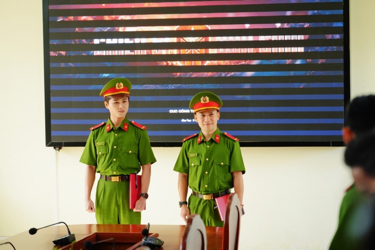 Tăng Duy Tân và Đinh Tiến Đạt tham gia "Chiến sĩ quả cảm". Ảnh VTV