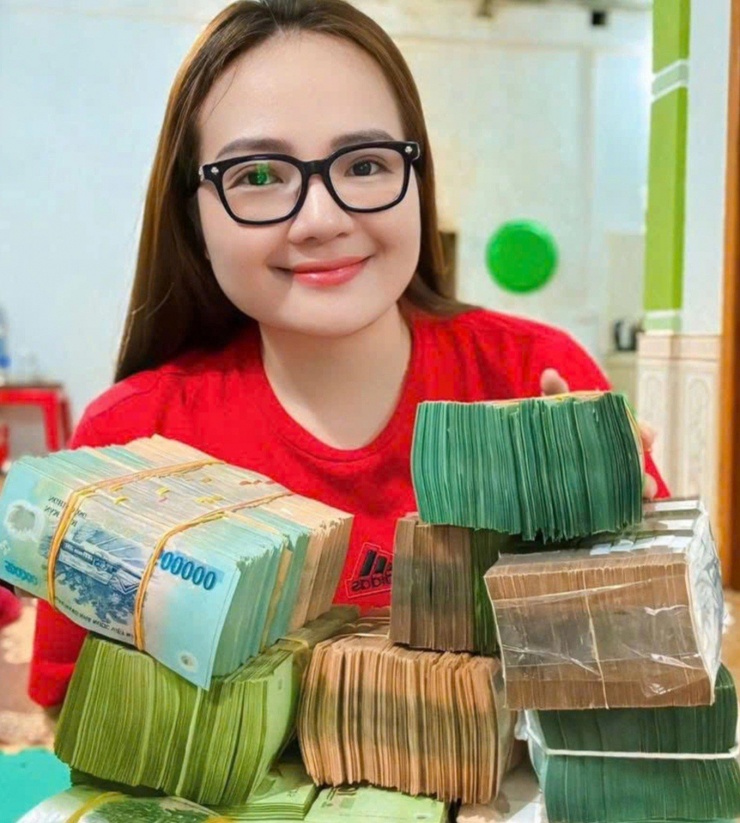 Cái bẫy từ Hoàng Hường, Ngân 98 - 1