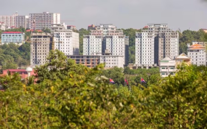 Ảnh chụp tòa nhà được gắn nhãn 'Khu phức hợp công nghiệp công nghệ cao Crown' trên Google Maps. Ảnh: Le Monde